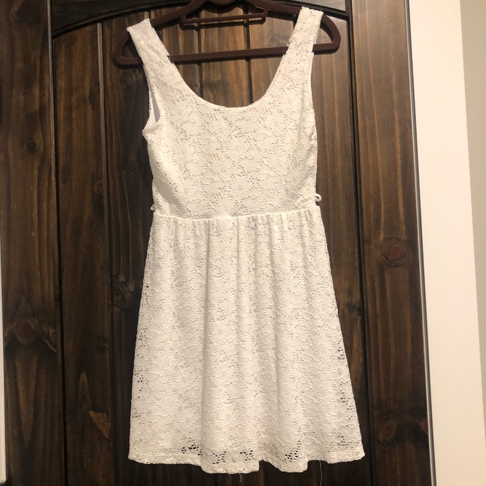 White lace dress!